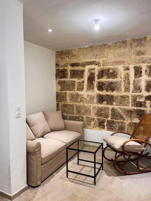 Appartement Charmant Et Calme Dans L'Herault Poussan Εξωτερικό φωτογραφία